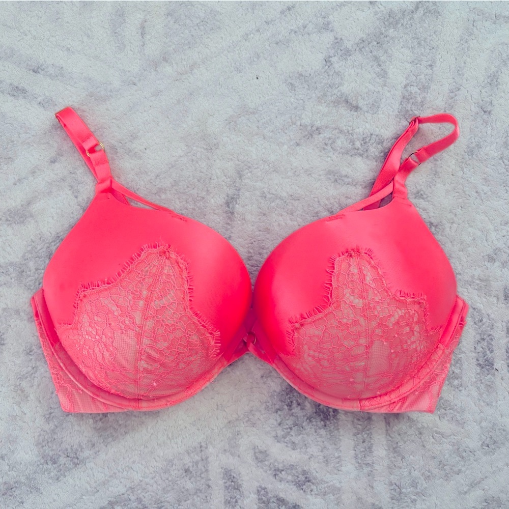 Victoria’s Secret Bombshell Bra - 34D